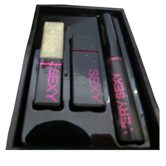 Victoria's Secret VERY SEXY Makeup / Jewelry Case Filled with NEW Makeup - Picture 6 of 10